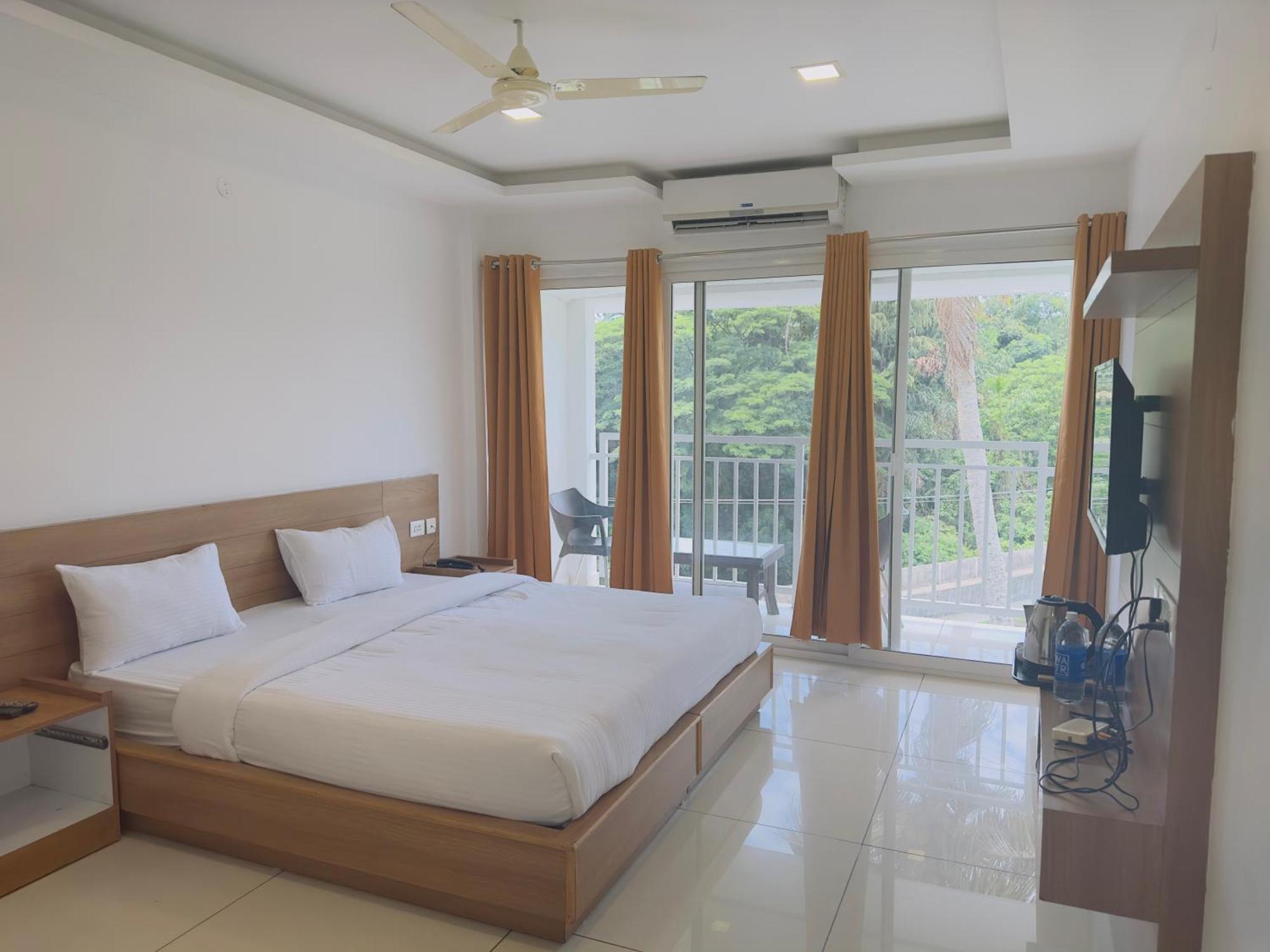 Hotel Lets Stay Kochi Exterior photo