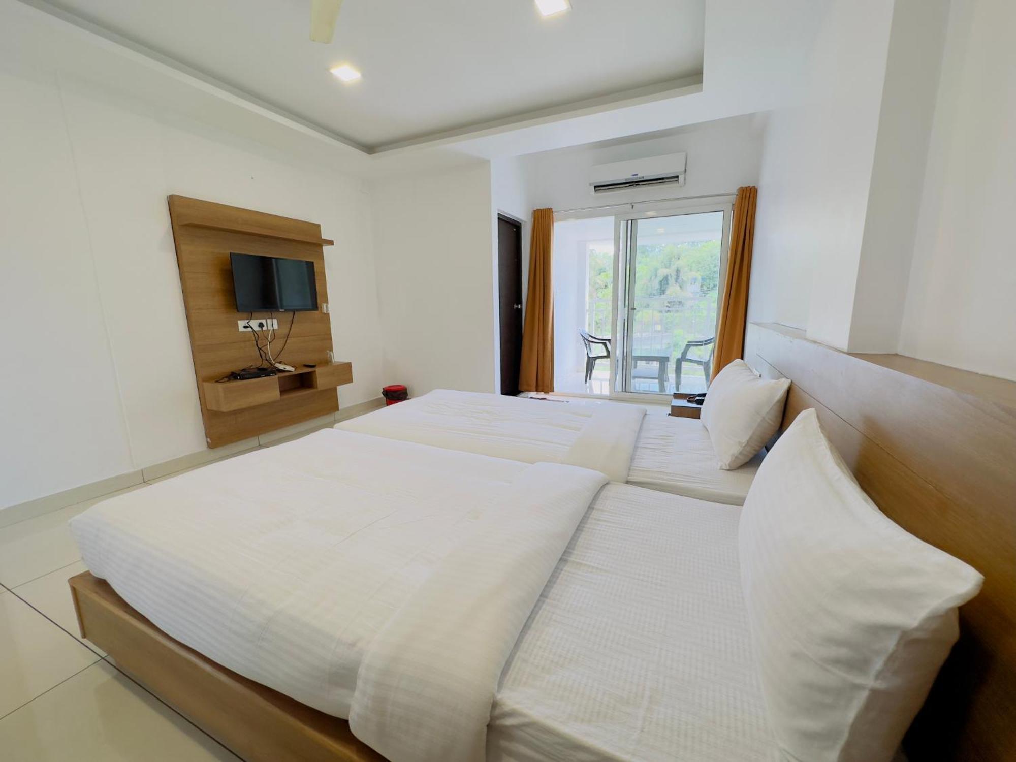 Hotel Lets Stay Kochi Exterior photo