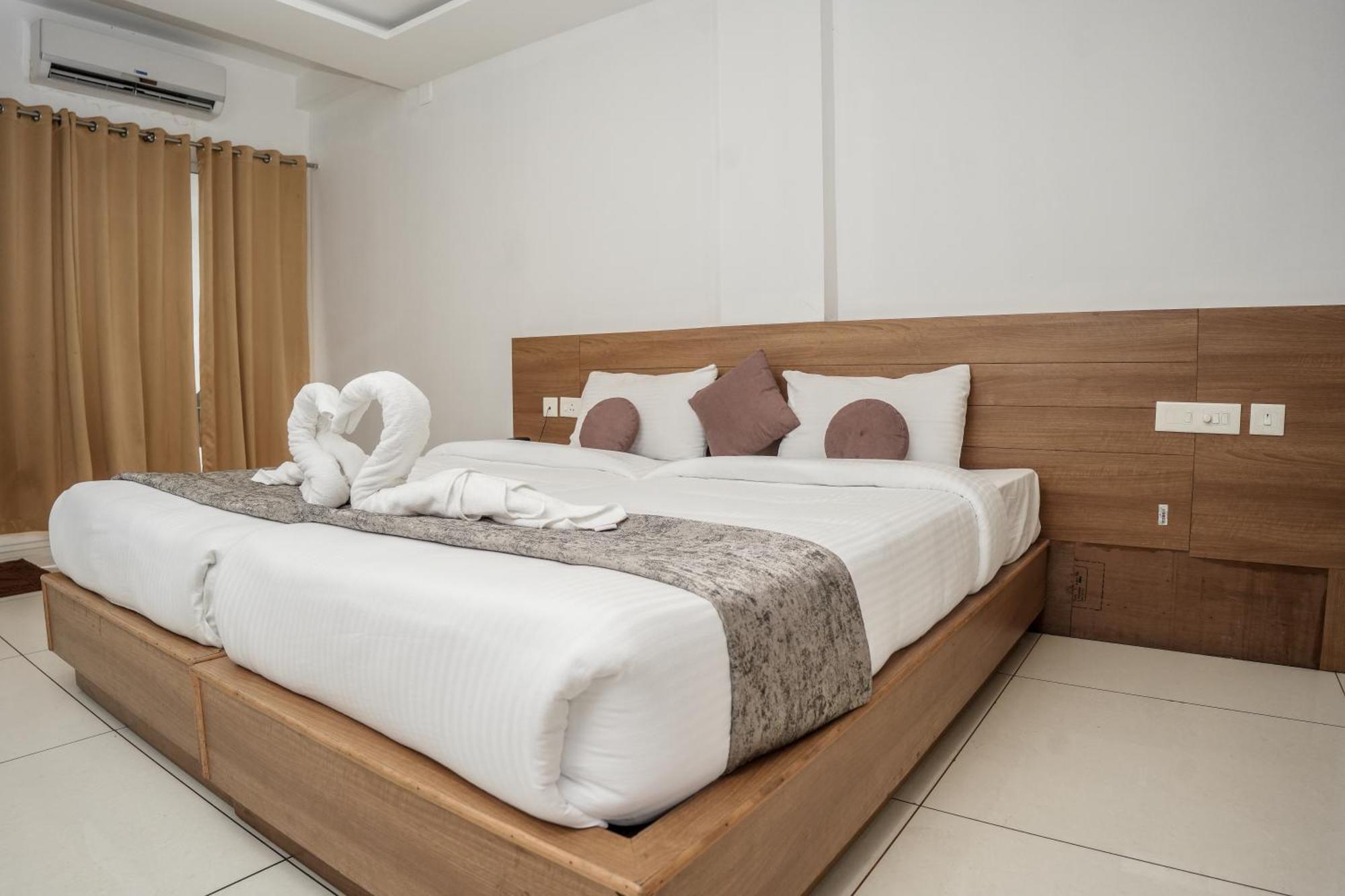 Hotel Lets Stay Kochi Exterior photo