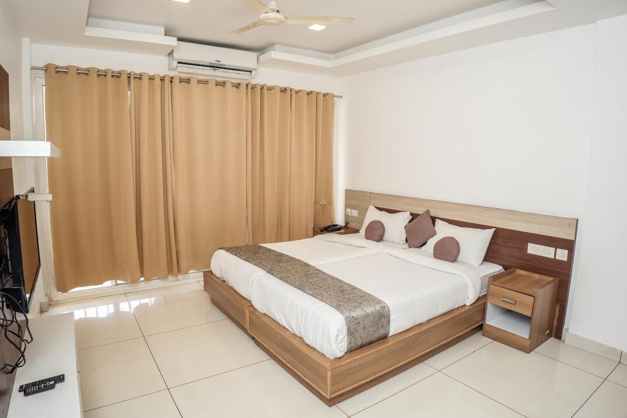 Hotel Lets Stay Kochi Exterior photo